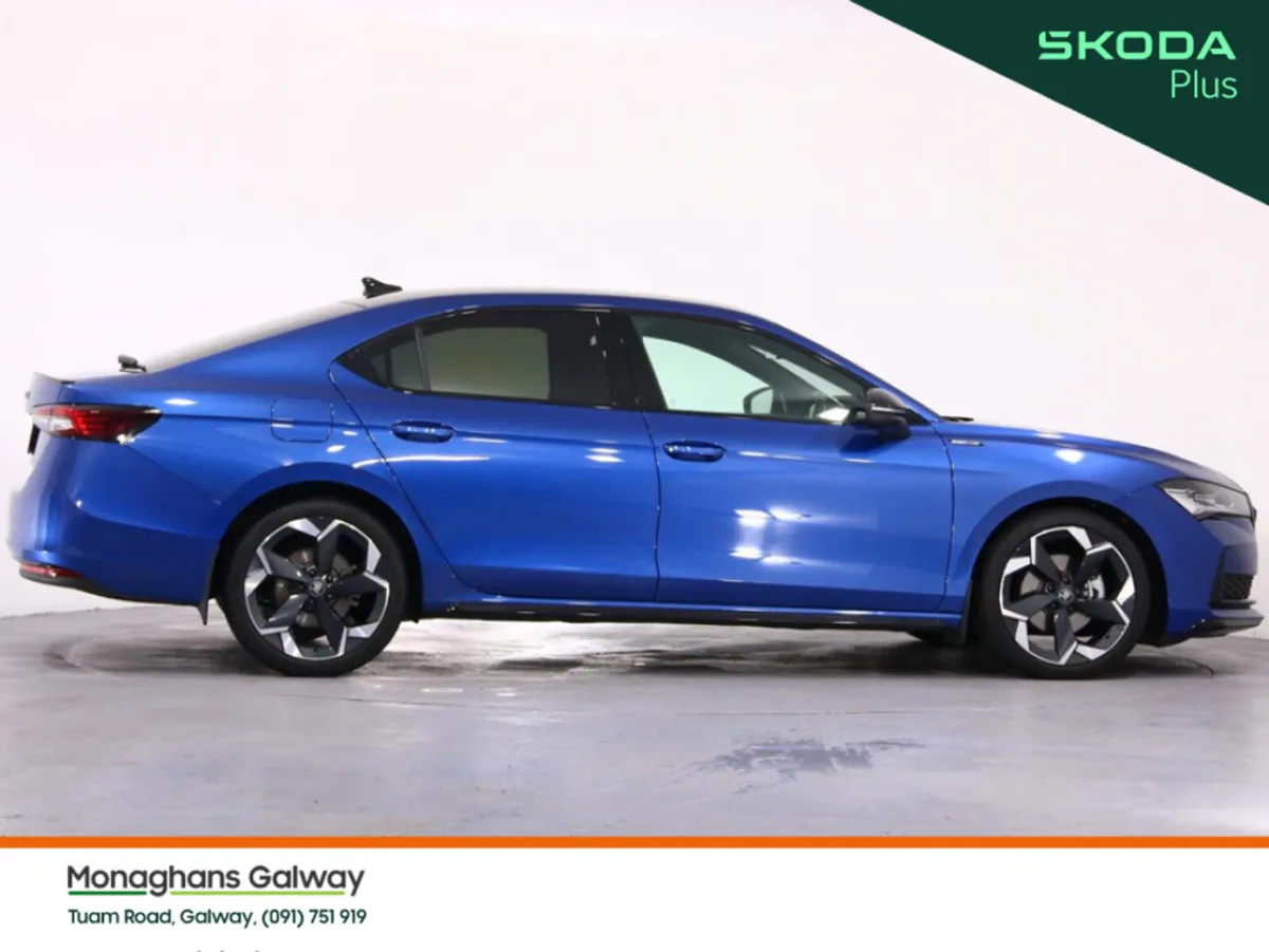 Skoda Superb Sportline 2.0 TDI 150HP DSG *BLACK PA - Image 3