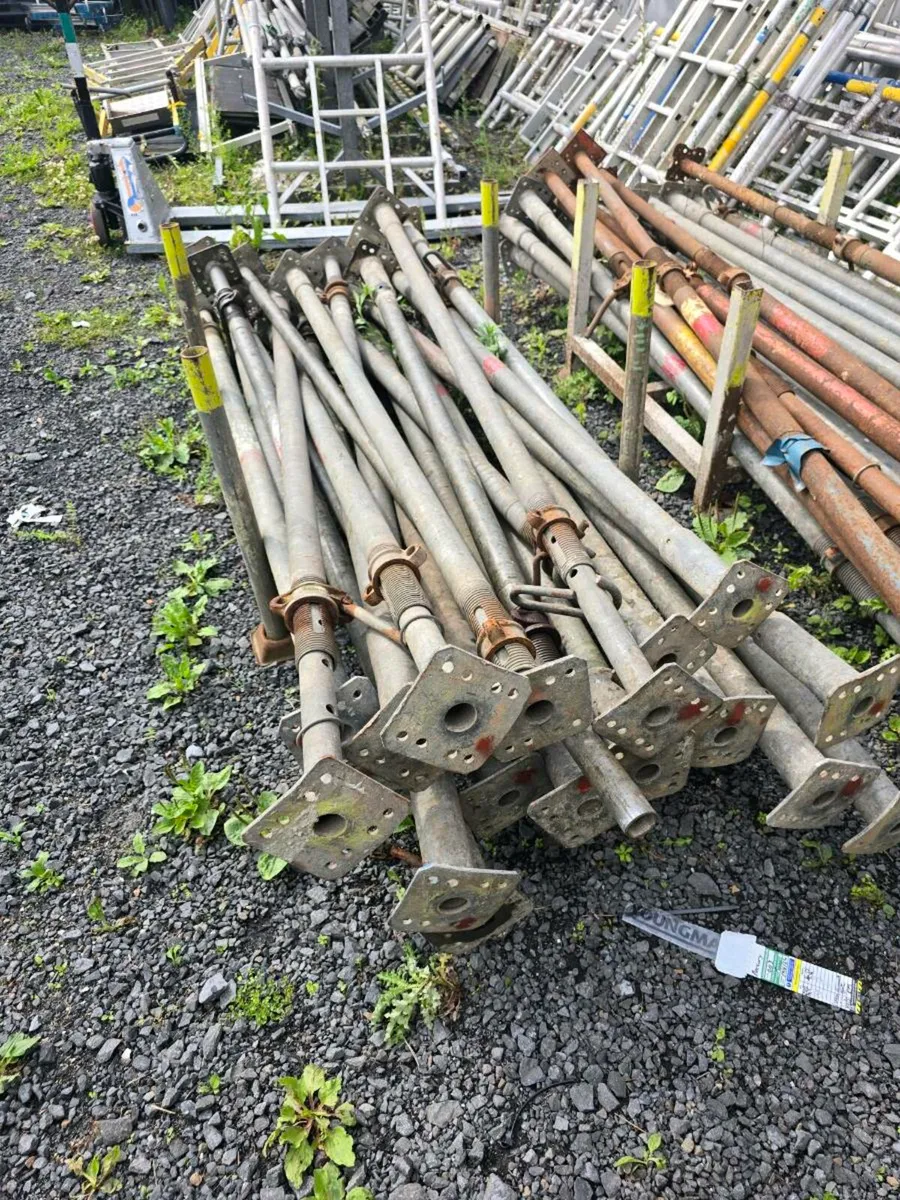 Galvanised Heavy Duty Adjustable Acrow Props - Image 3