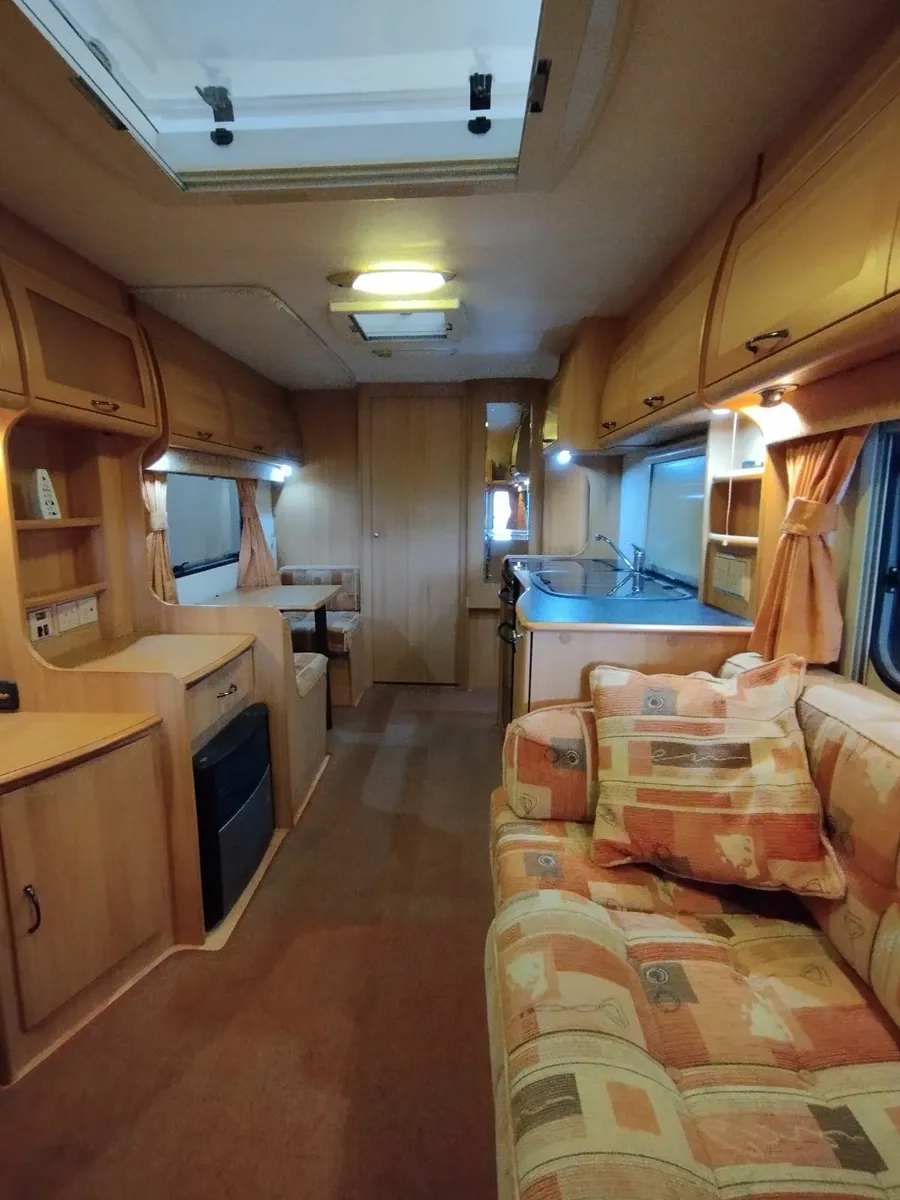 Avondale Argente  Caravan 2007 - Image 4