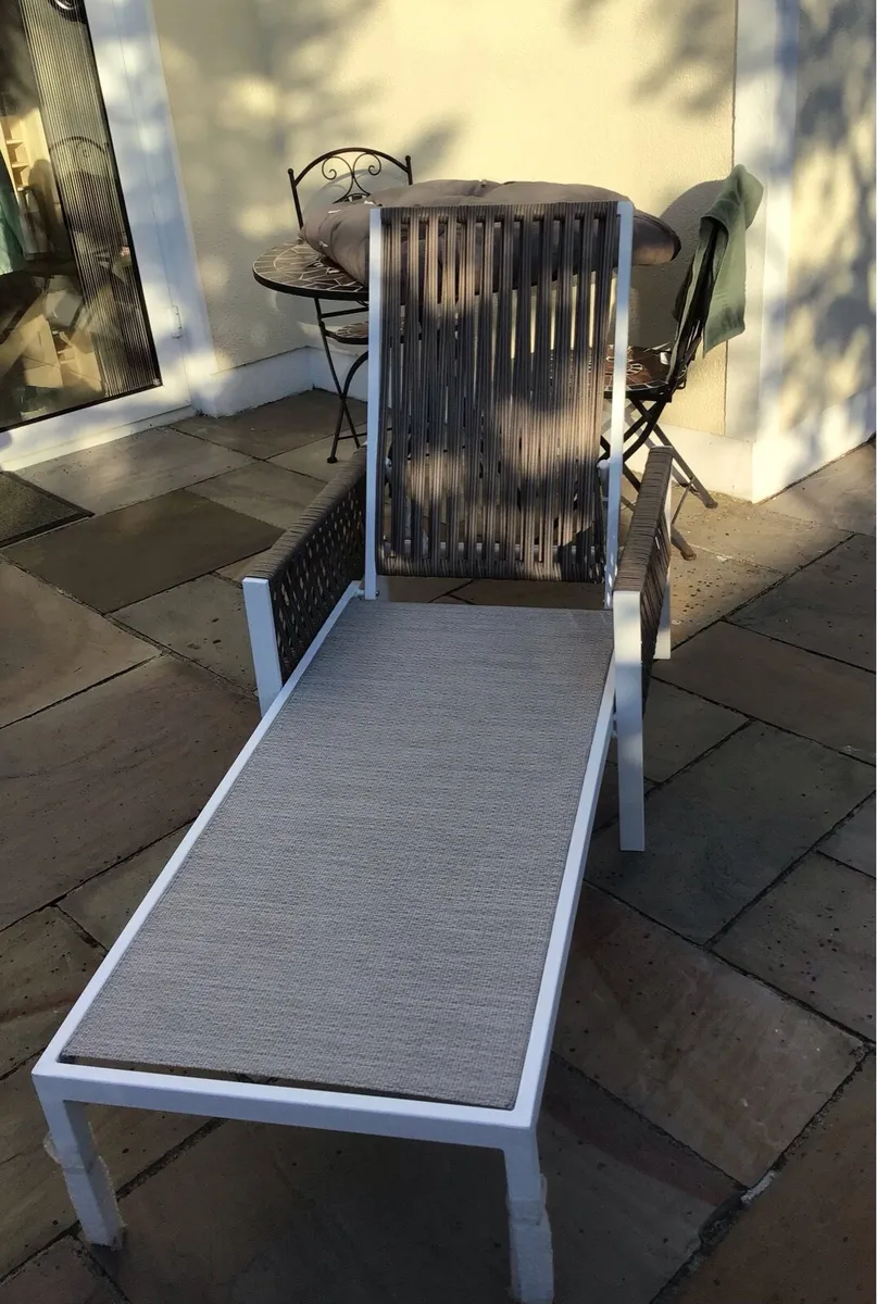 Sunlounger - Image 1