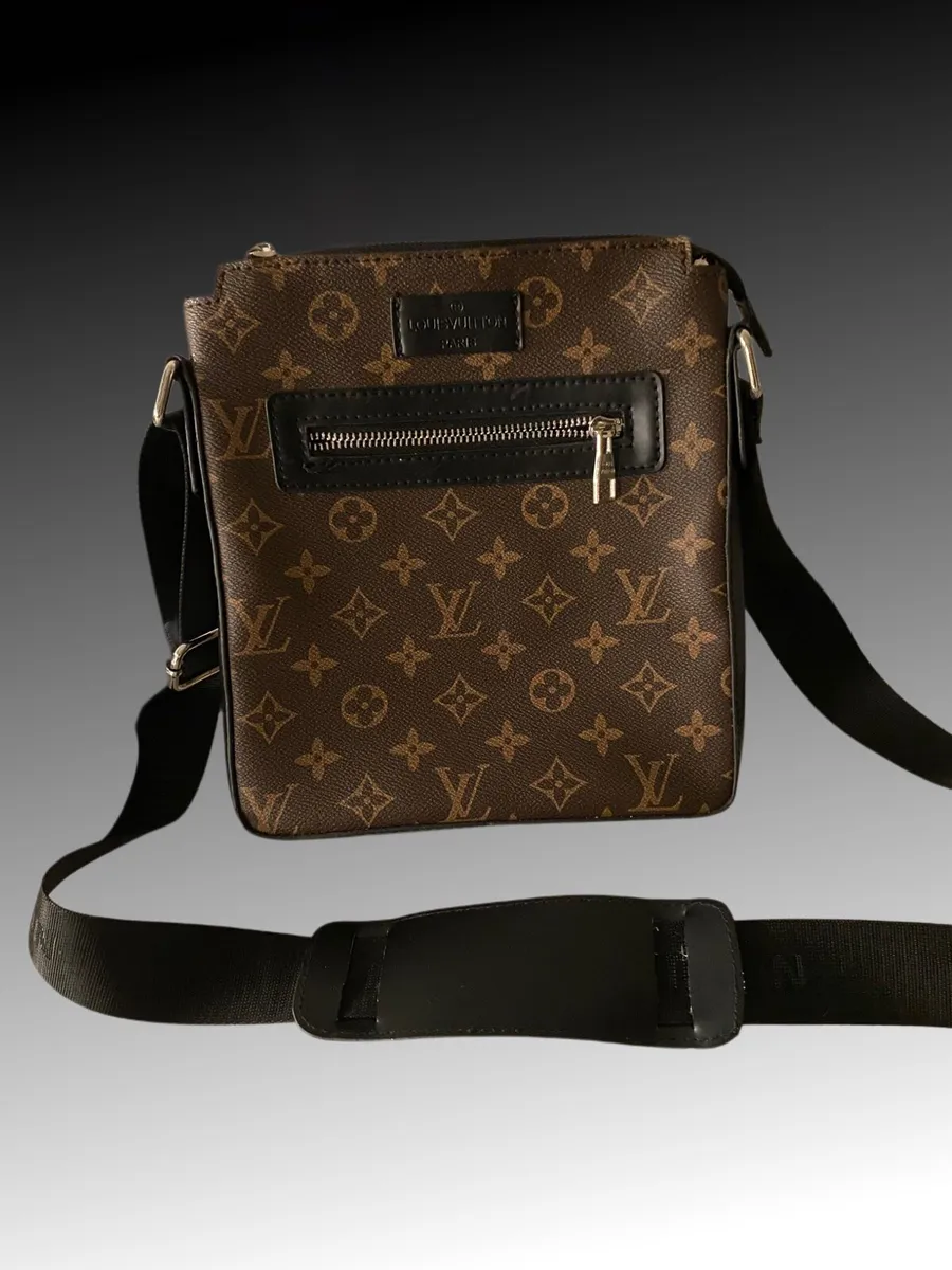Brand New Ladies Bag.. - Image 1
