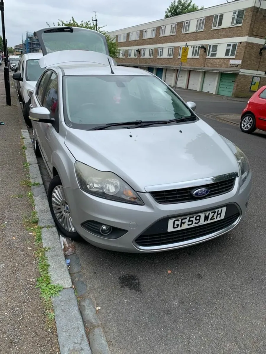 Ford Focus 2009 - Image 3