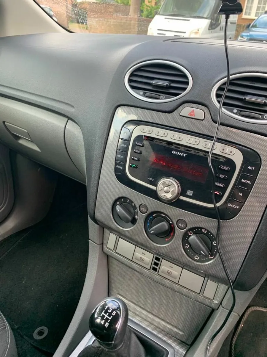 Ford Focus 2009 - Image 4
