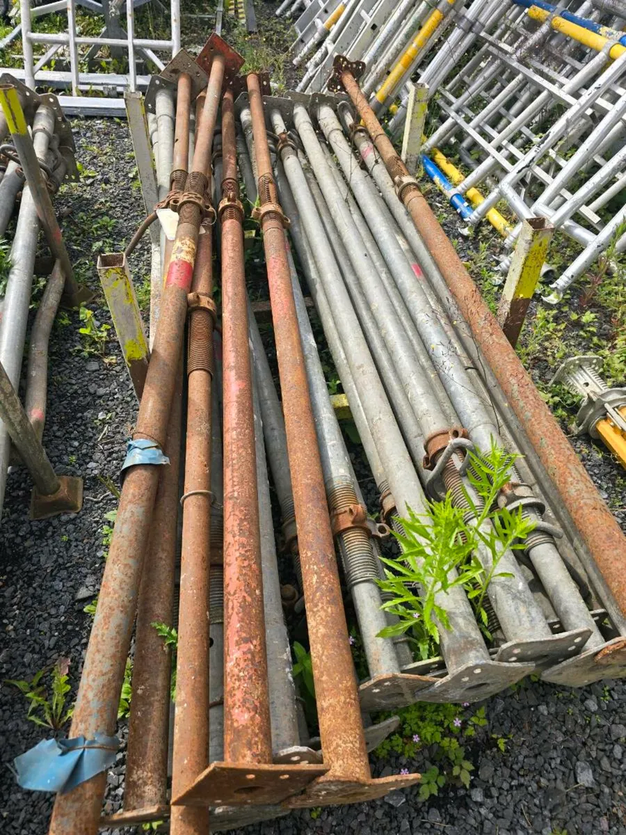 Galvanised Heavy Duty Adjustable Acrow Props – €55 - Image 4