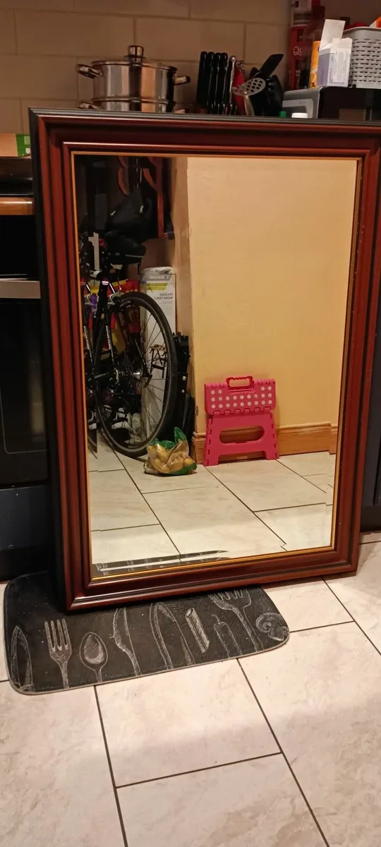 Mirror - Image 2