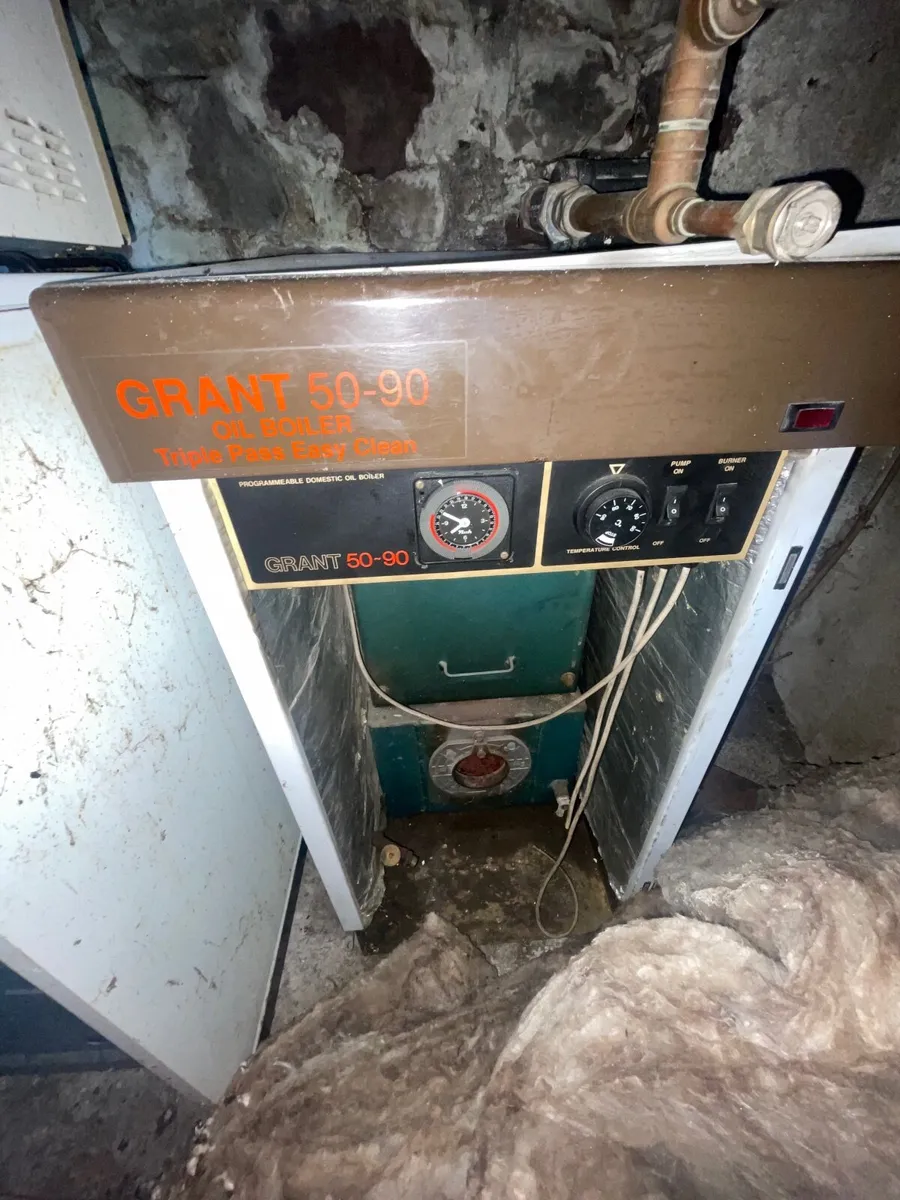Oil burner - Image 1