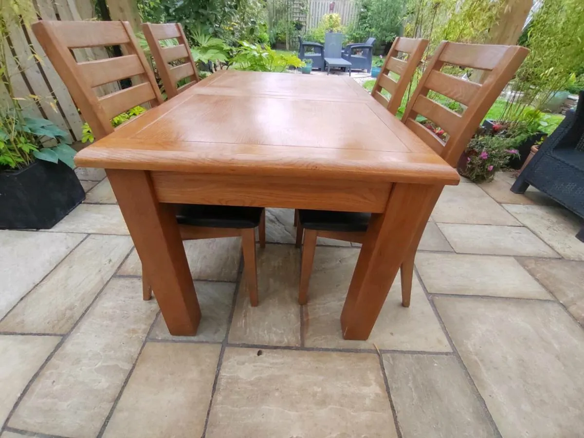 Kitchen dining table - Image 3