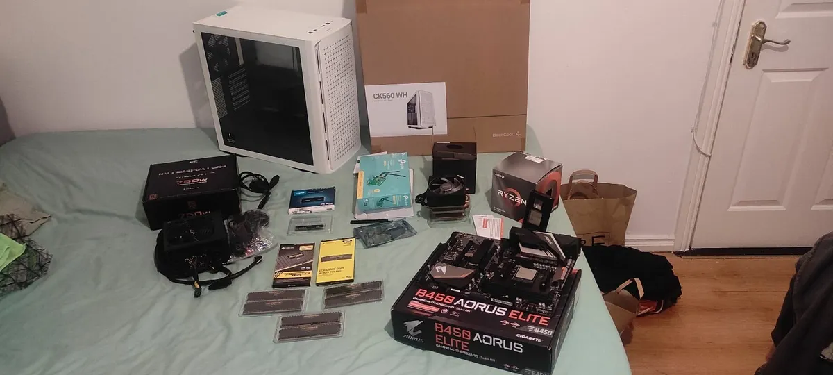 Pc parts, computer bundle and can do 4070 for 450e - Image 2