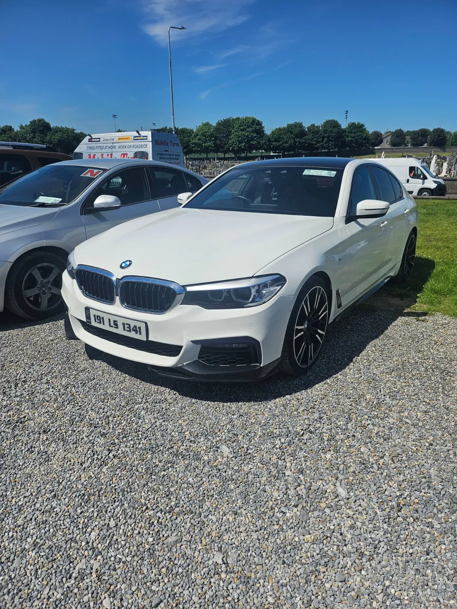 BMW 5-Series 2019 - Image 1