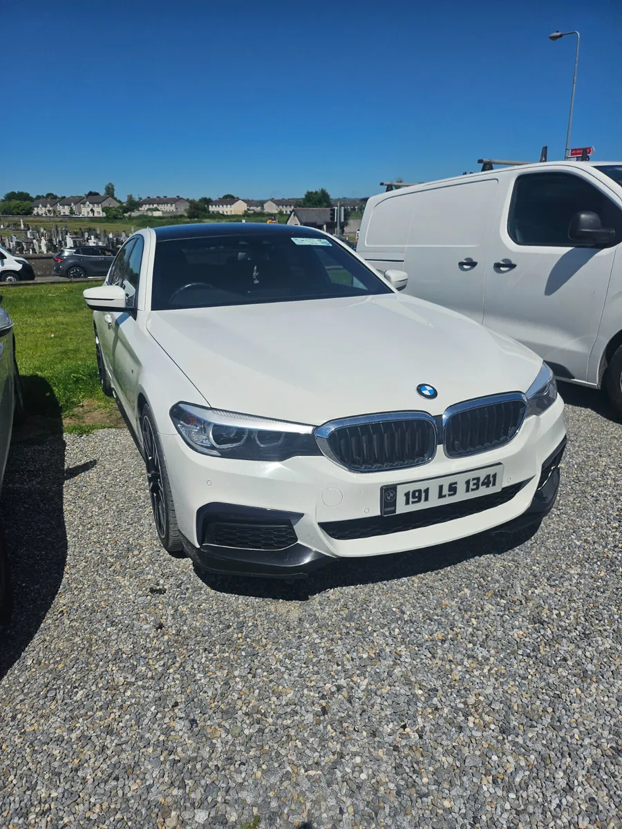 BMW 5-Series 2019 - Image 3