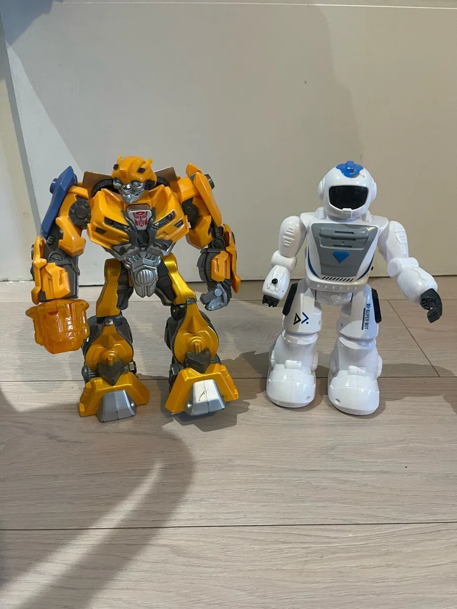 Robots toys making noice - Image 3