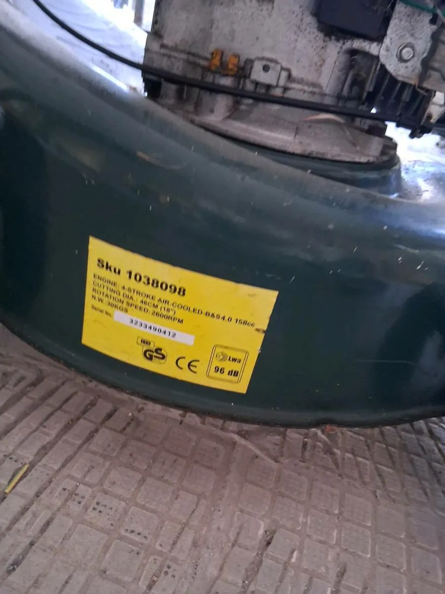Lawn mower - Image 2