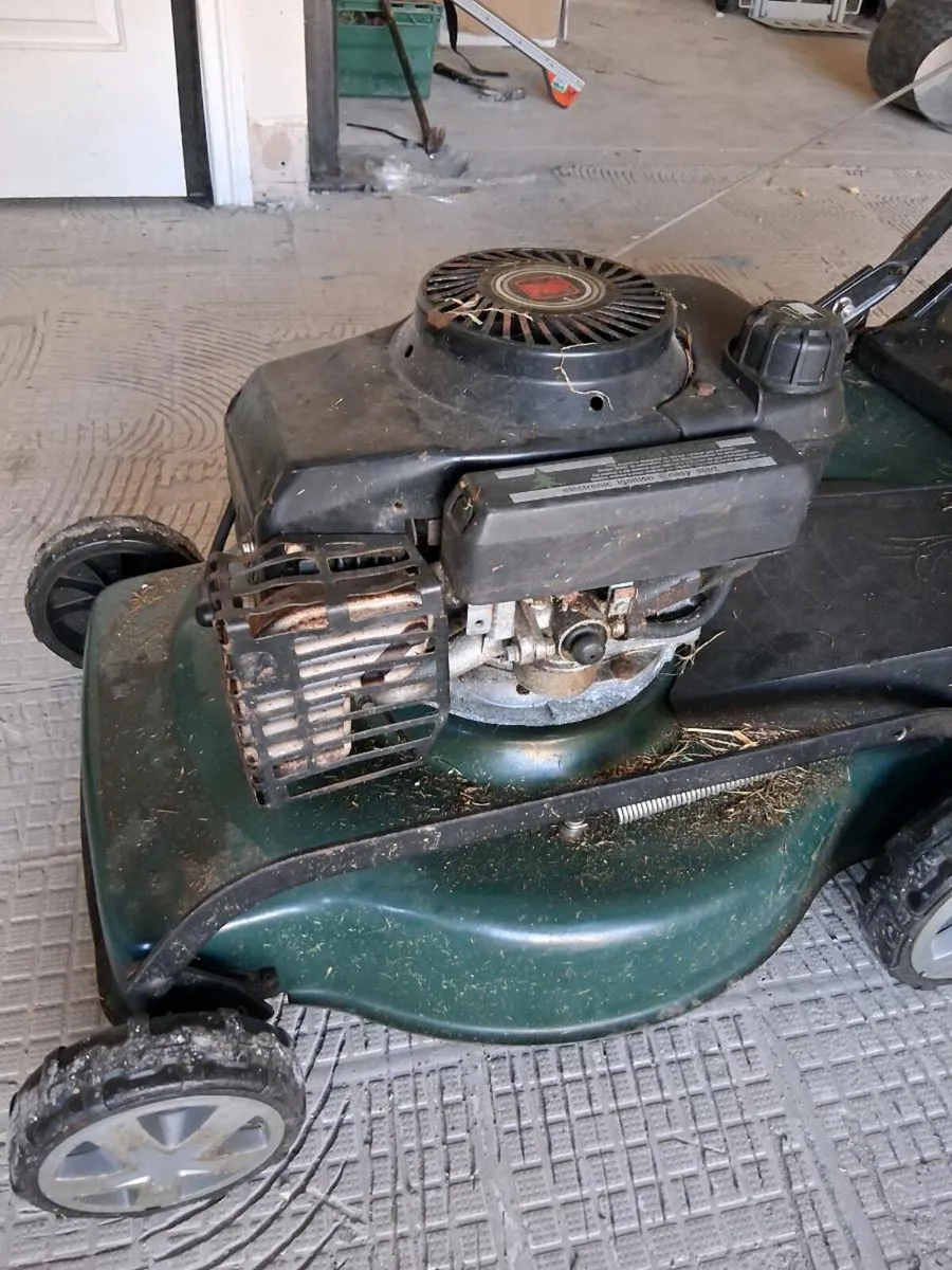Lawn mower - Image 3