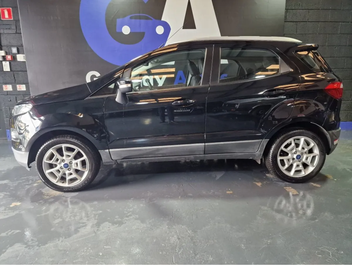 Ford EcoSport Low Milage Titanium TOP Spec. - Image 4