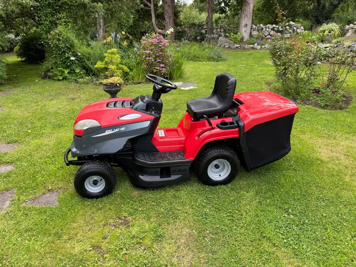 Ride on Lawn Mower - Image 1