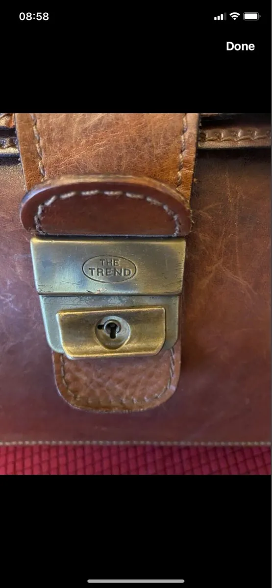 Quality Leather Briefcase/ Laptop Carrier - Image 2