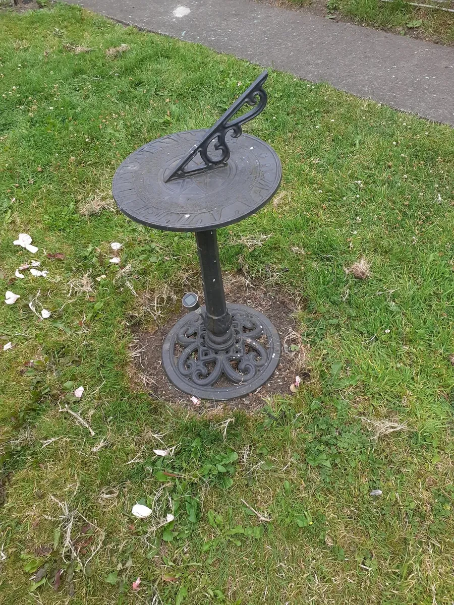 Sundial - Image 2