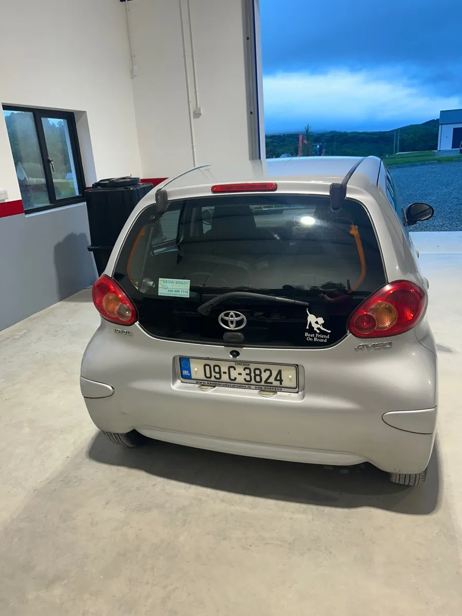 Toyota Aygo 2009 - Image 2