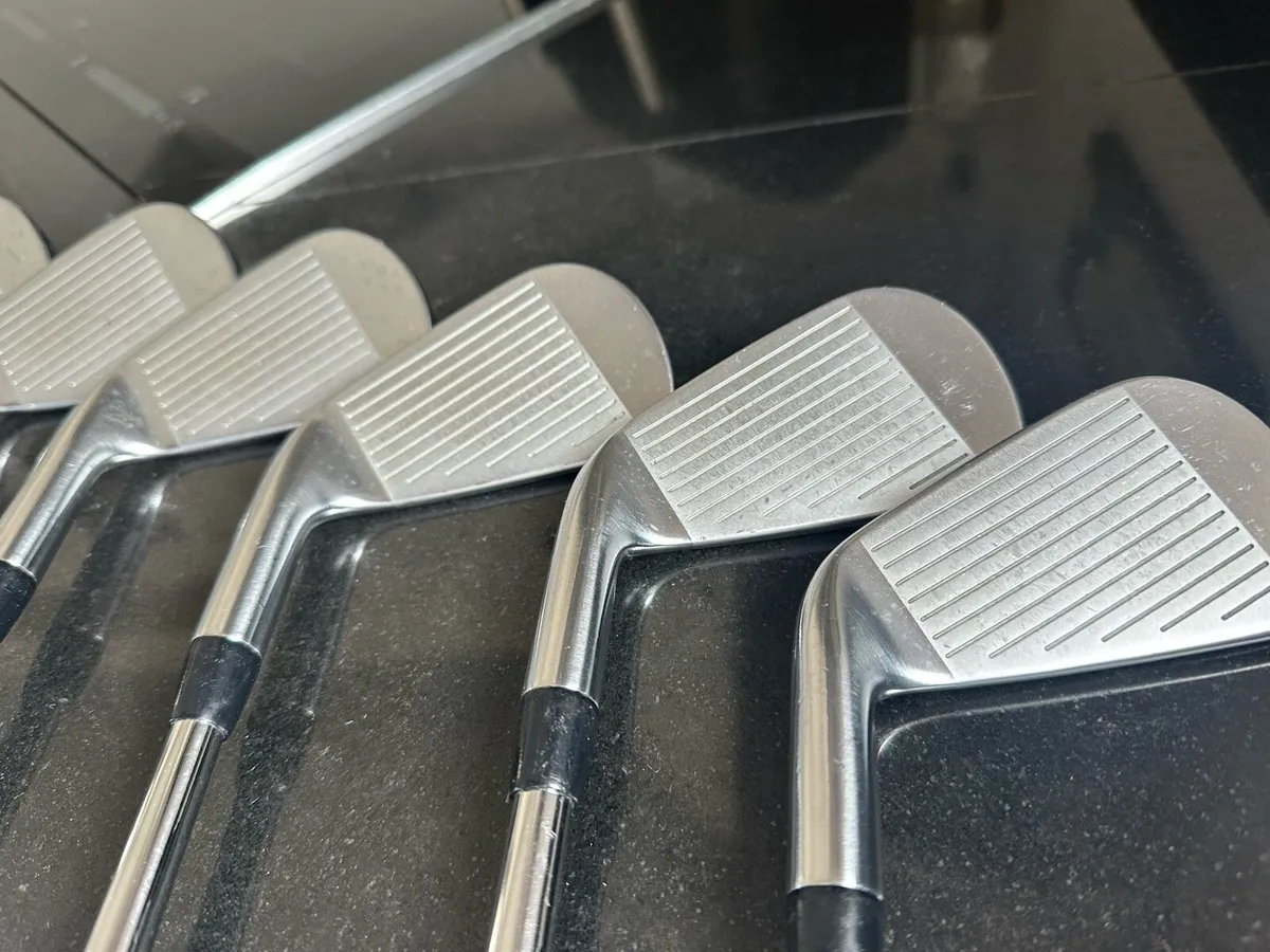 Titleist T100 - 4 - PW - Image 2
