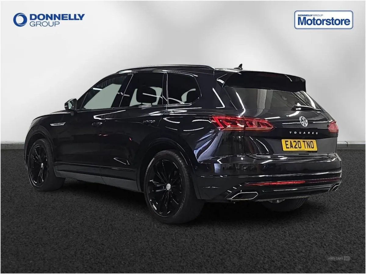 Volkswagen Touareg 3.0 V6 TDI 4motion Black Editi - Image 2