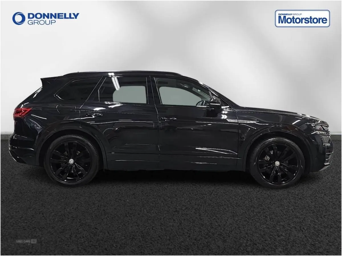 Volkswagen Touareg 3.0 V6 TDI 4motion Black Editi - Image 3