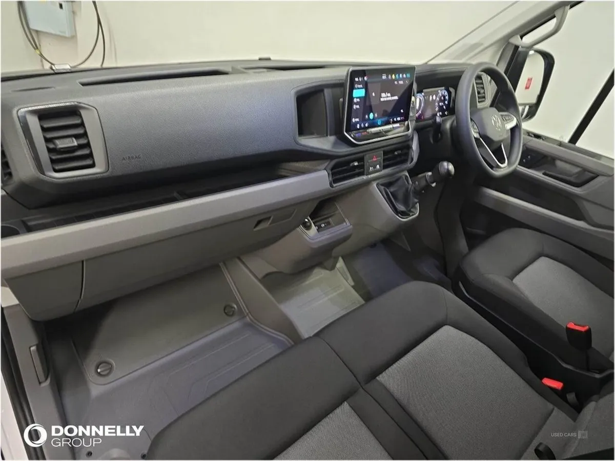 Volkswagen Crafter 2.0 TDI 140PS Commerce Plus Hi - Image 2