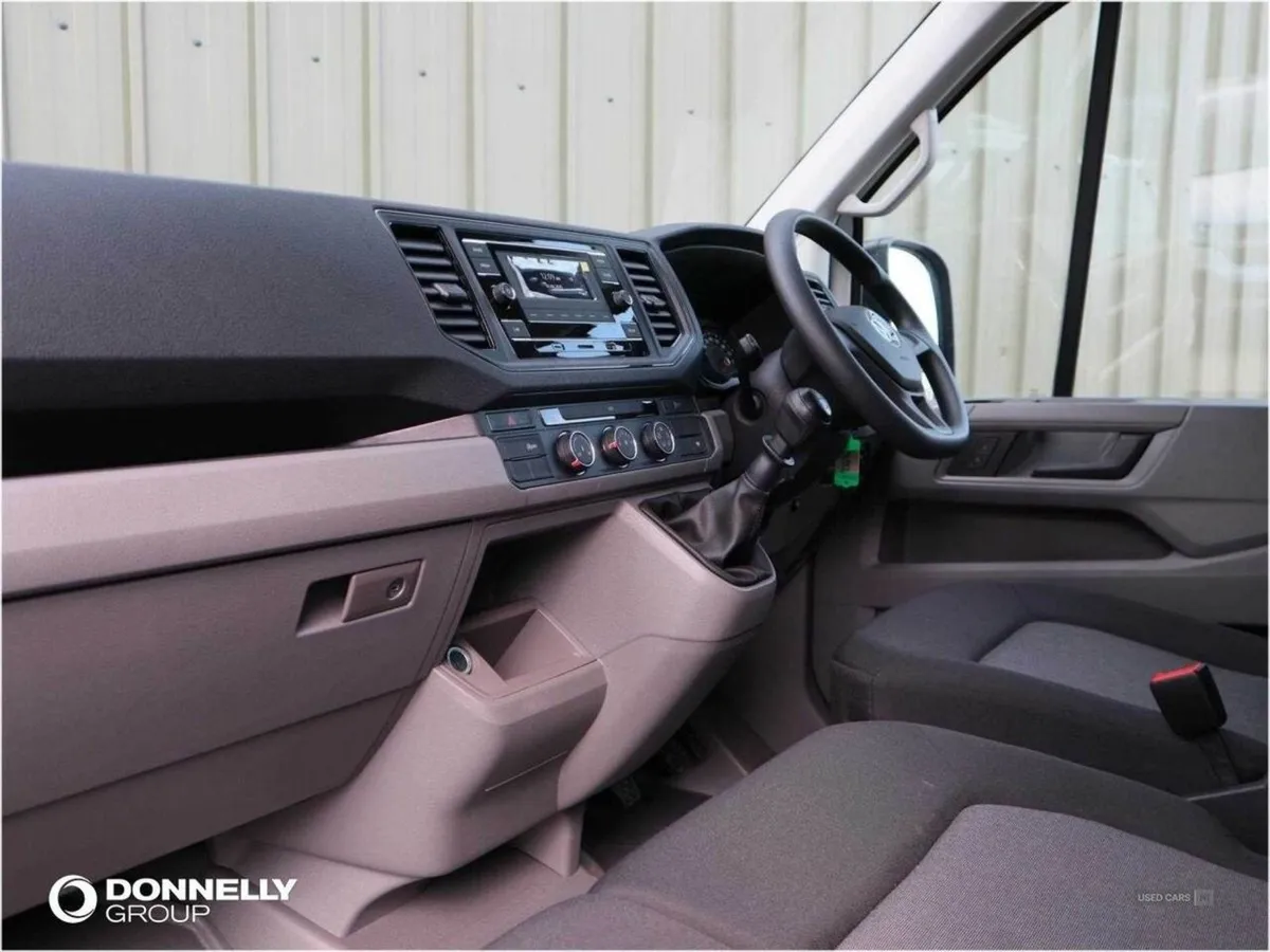 Volkswagen Crafter 2.0 TDI 140PS Startline ETG Ti - Image 2