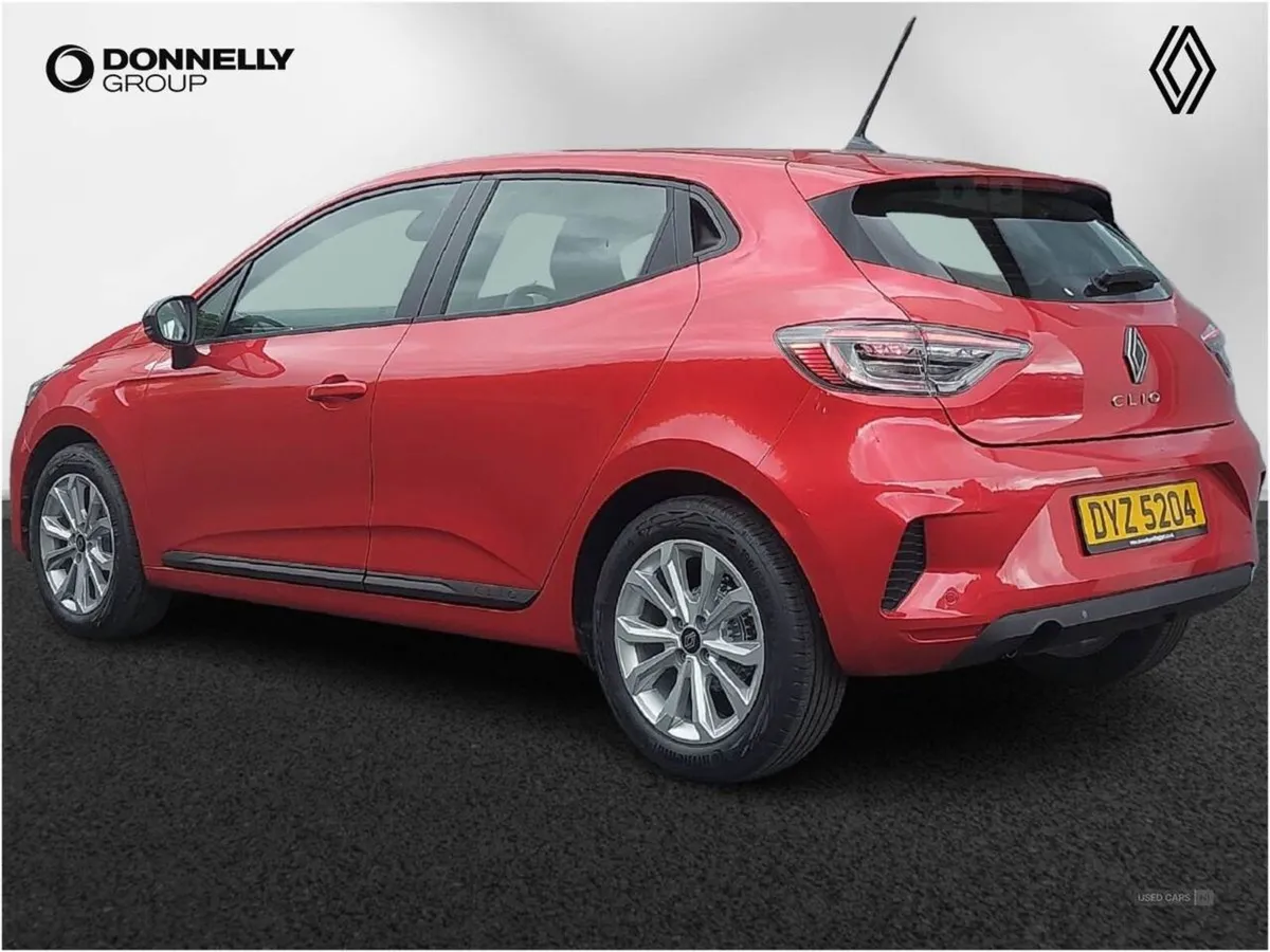 Renault Clio 1.0 TCe 90 Evolution 5dr - Image 2