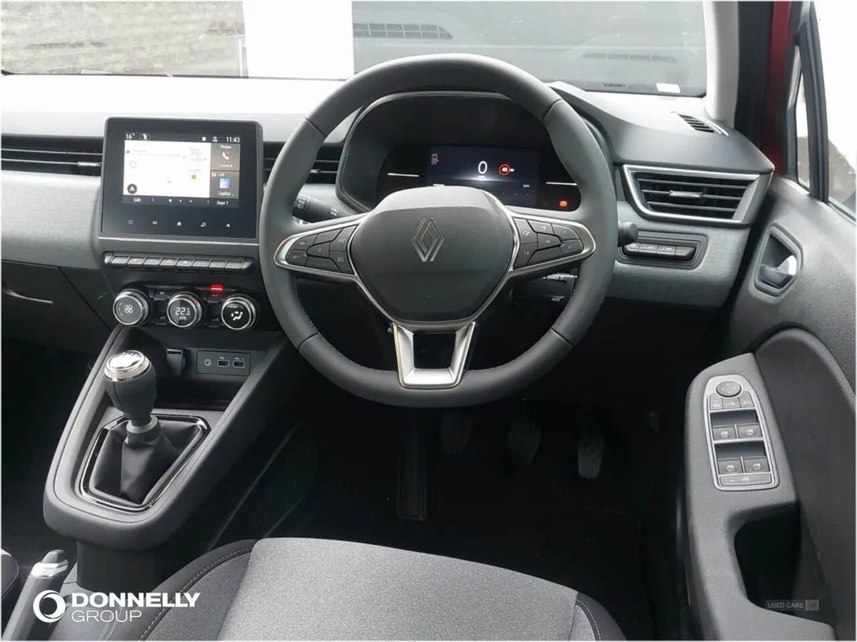 Renault Clio 1.0 TCe 90 Evolution 5dr - Image 4