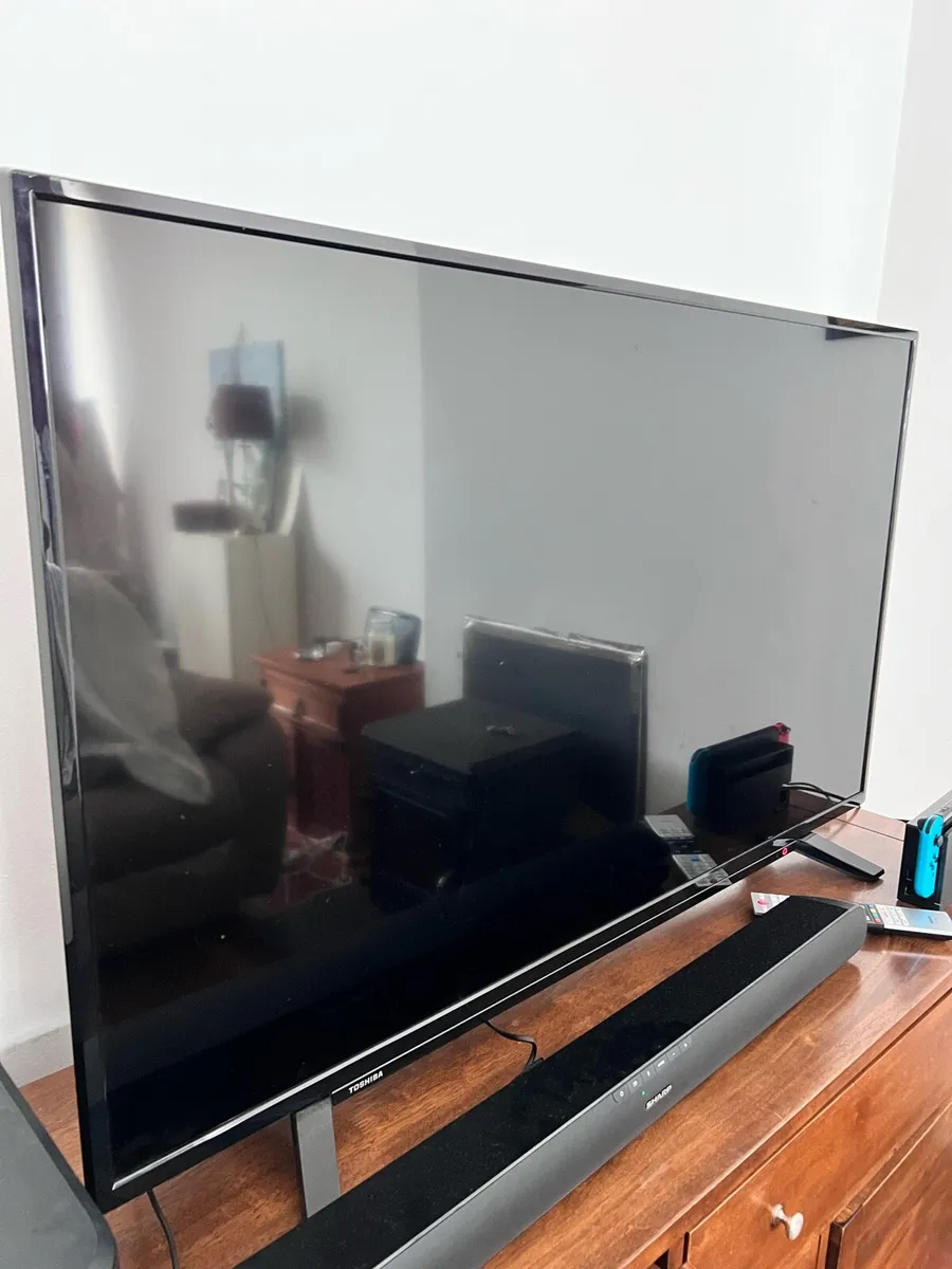 Smart TV Toshiba - Image 1