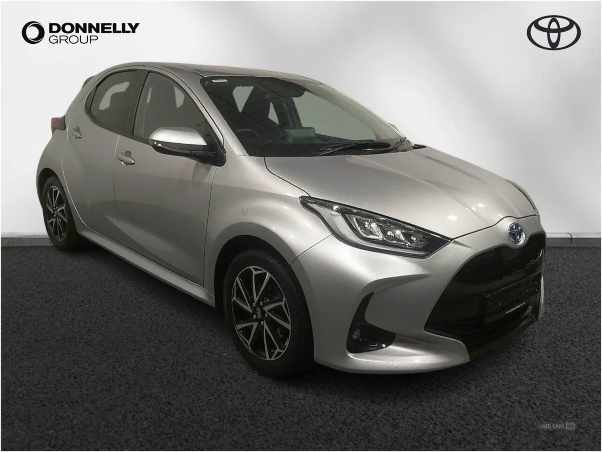 Toyota Yaris 1.5 Hybrid Design 5dr CVT - Image 1