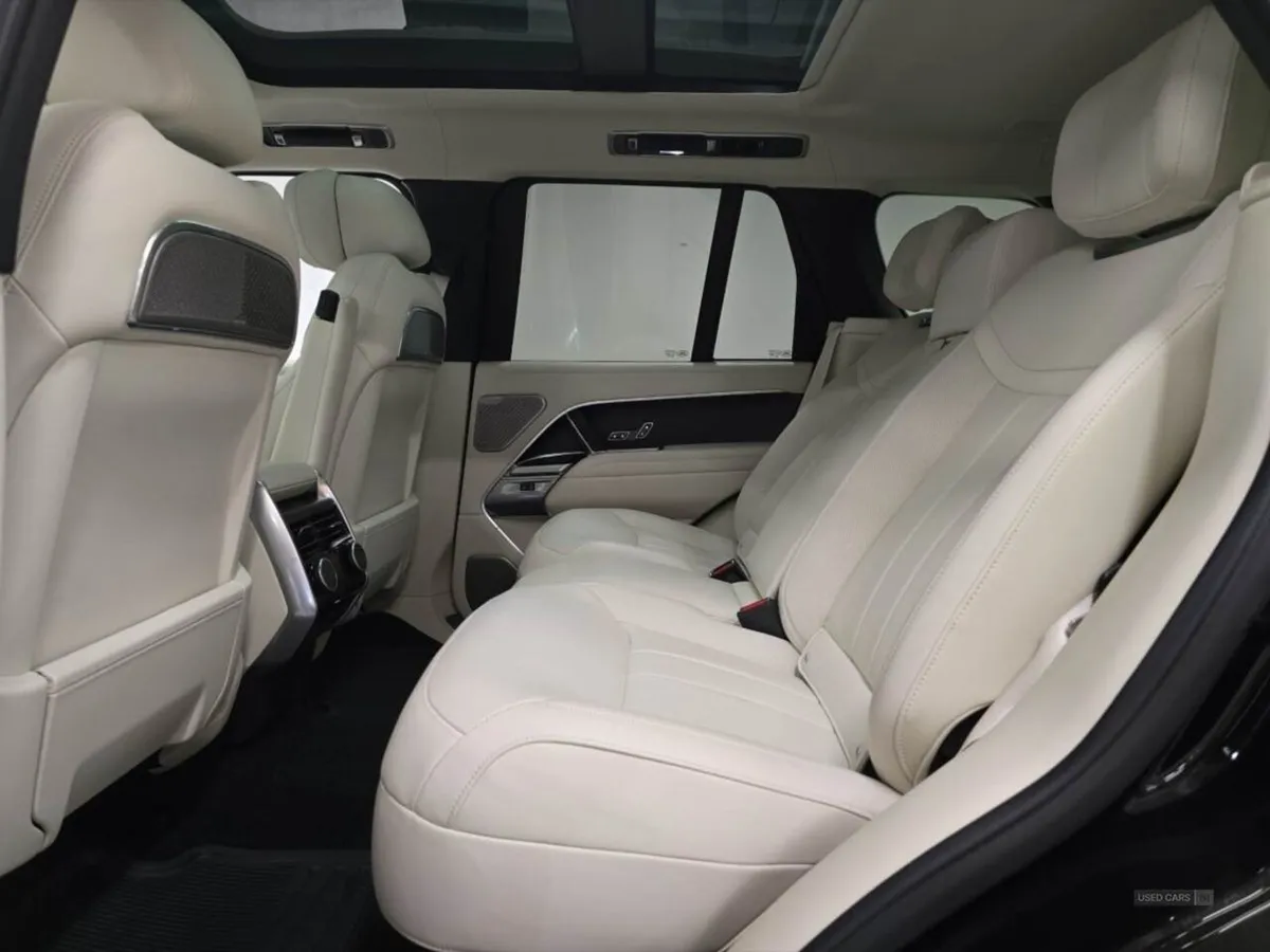 Land Rover Range Rover 3.0 D350 Autobiography 4dr - Image 4