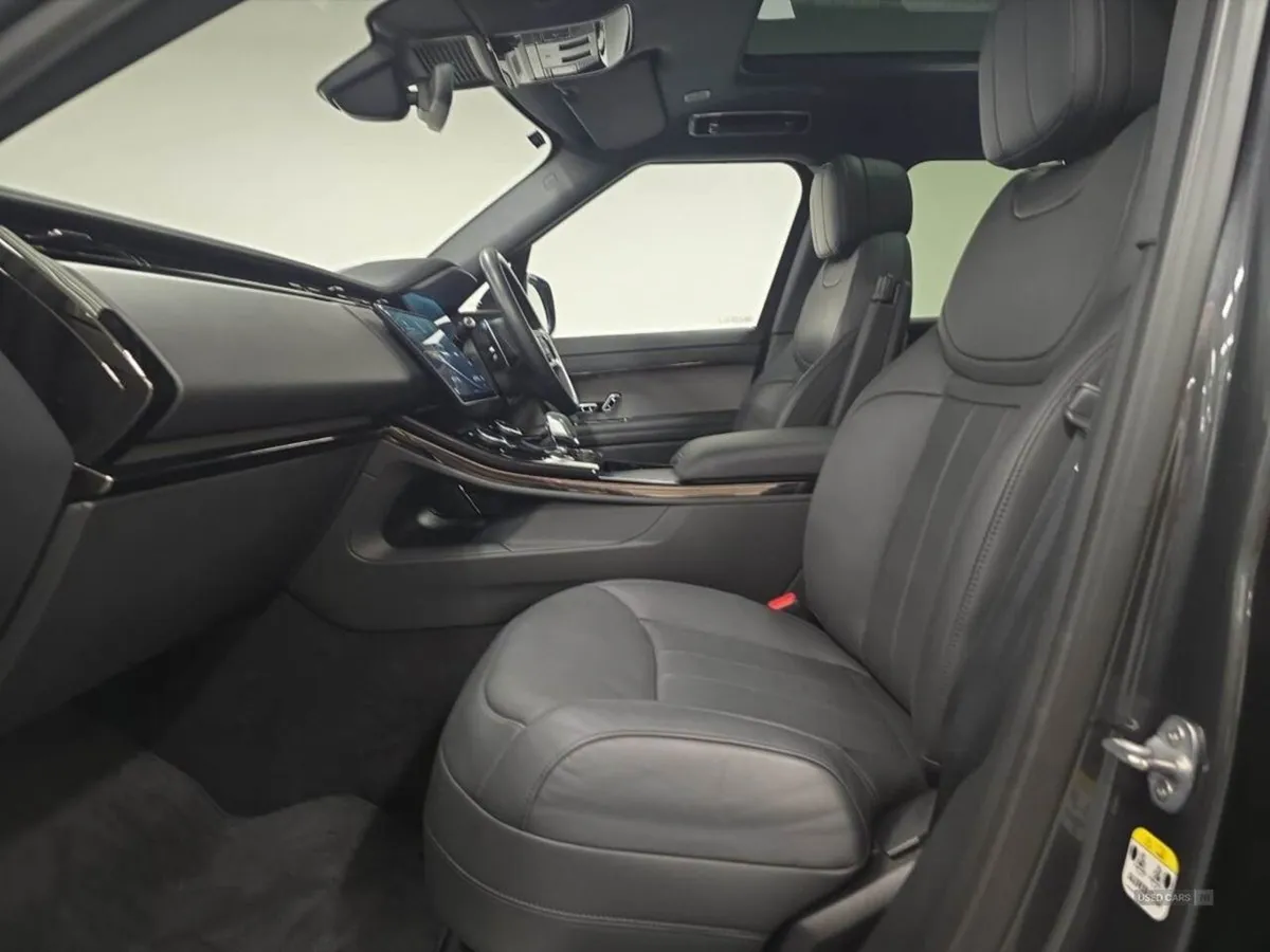 Land Rover Range Rover Sport 3.0 D300 Dynamic SE - Image 3