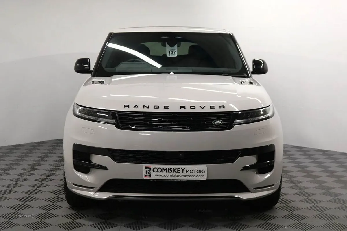 Land Rover Range Rover Sport D300 Mhev Dynamic SE - Image 2
