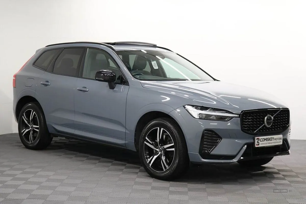 Volvo XC60 B4 Mhev R-design - Image 1