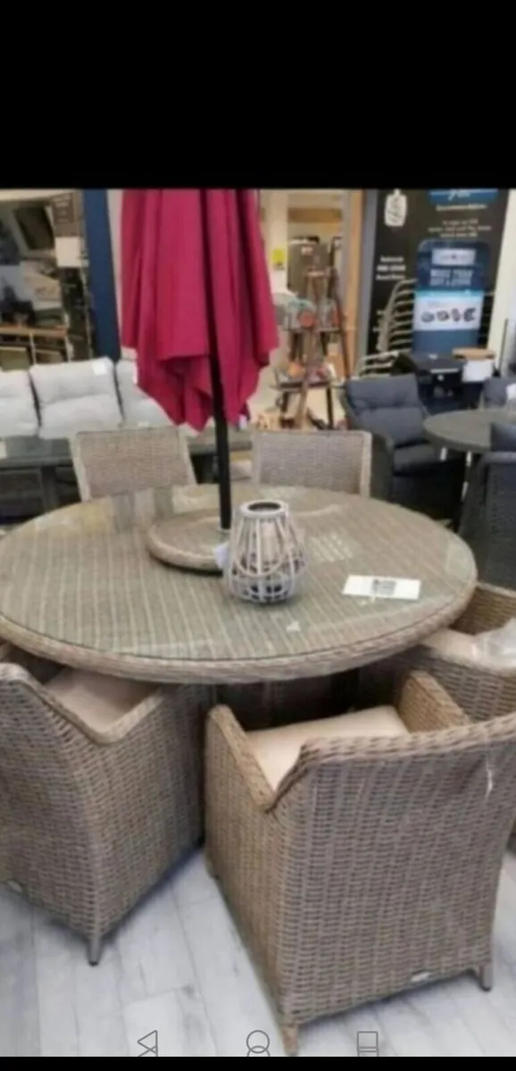 **CLEARANCE** Brand New Basket Rattan 6 Seater - Image 1