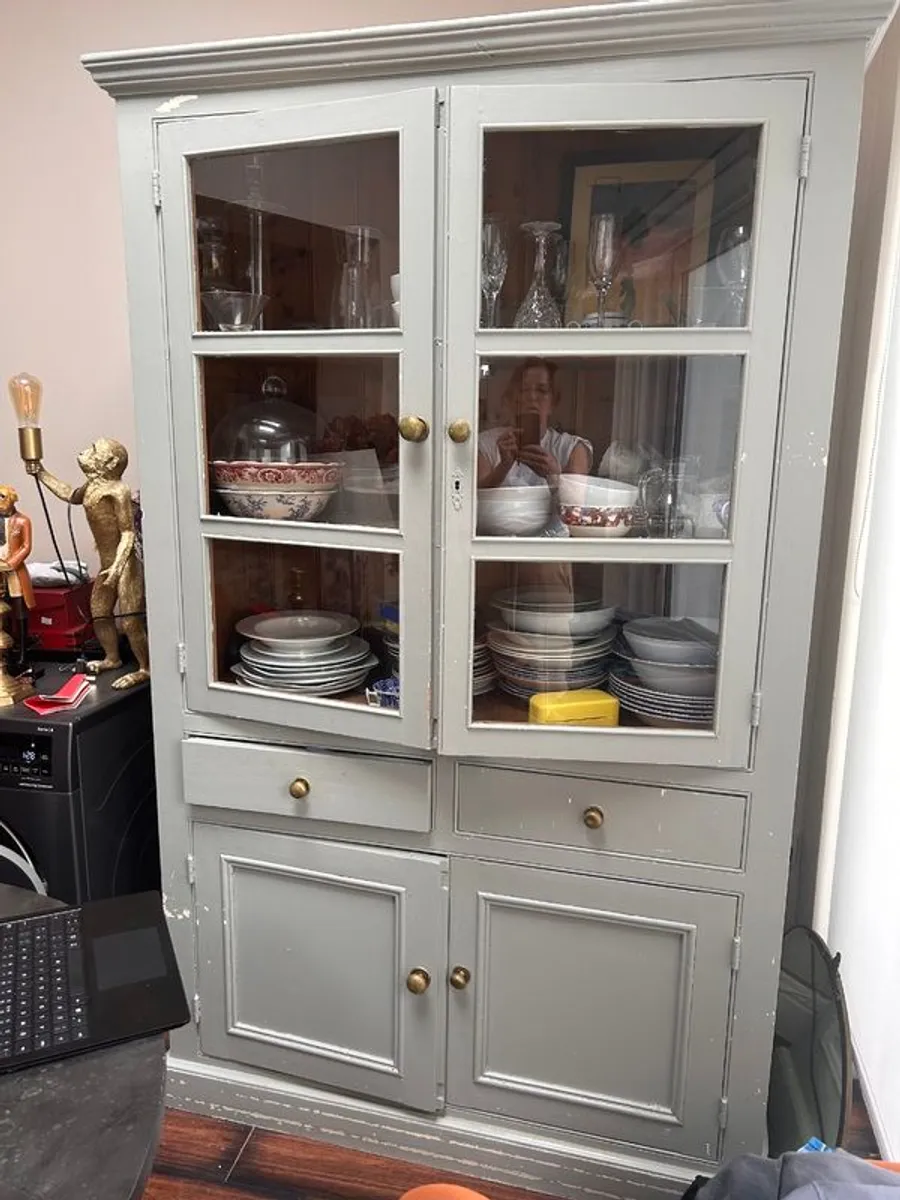 Free Kitchen Dresser - Image 1