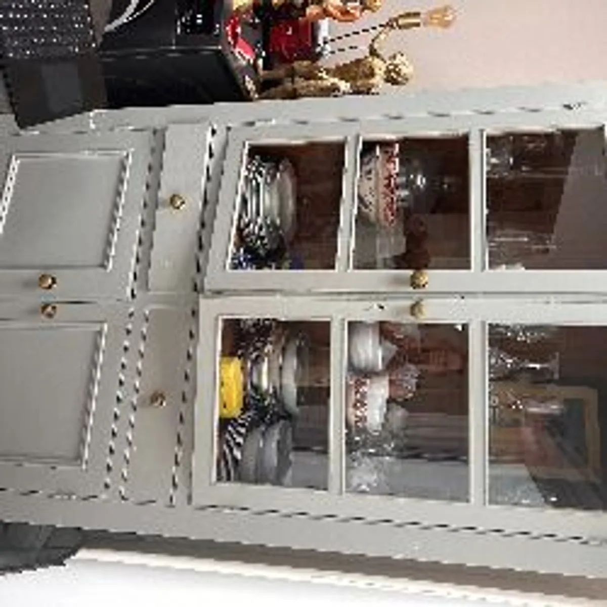 Free Kitchen Dresser - Image 2