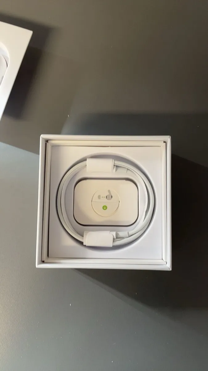 AirPods Pro Gen 2 - Image 4