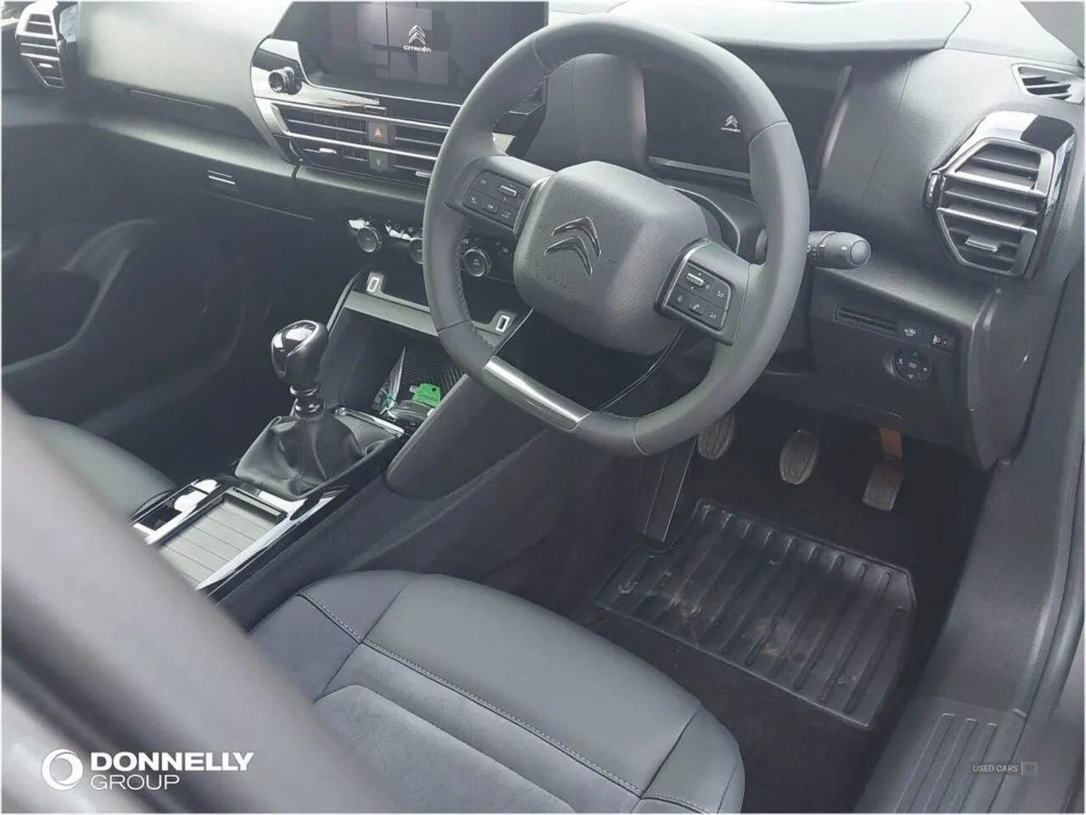 Citroen C4 1.2 Hybrid  136  Max 5dr E-dcs6 - Image 4
