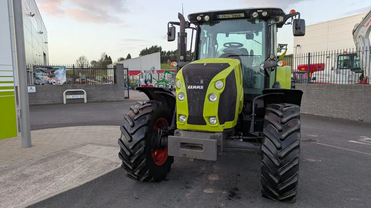 Claas Arion 620 CIS Load Sensing Hydraulics. - Image 3