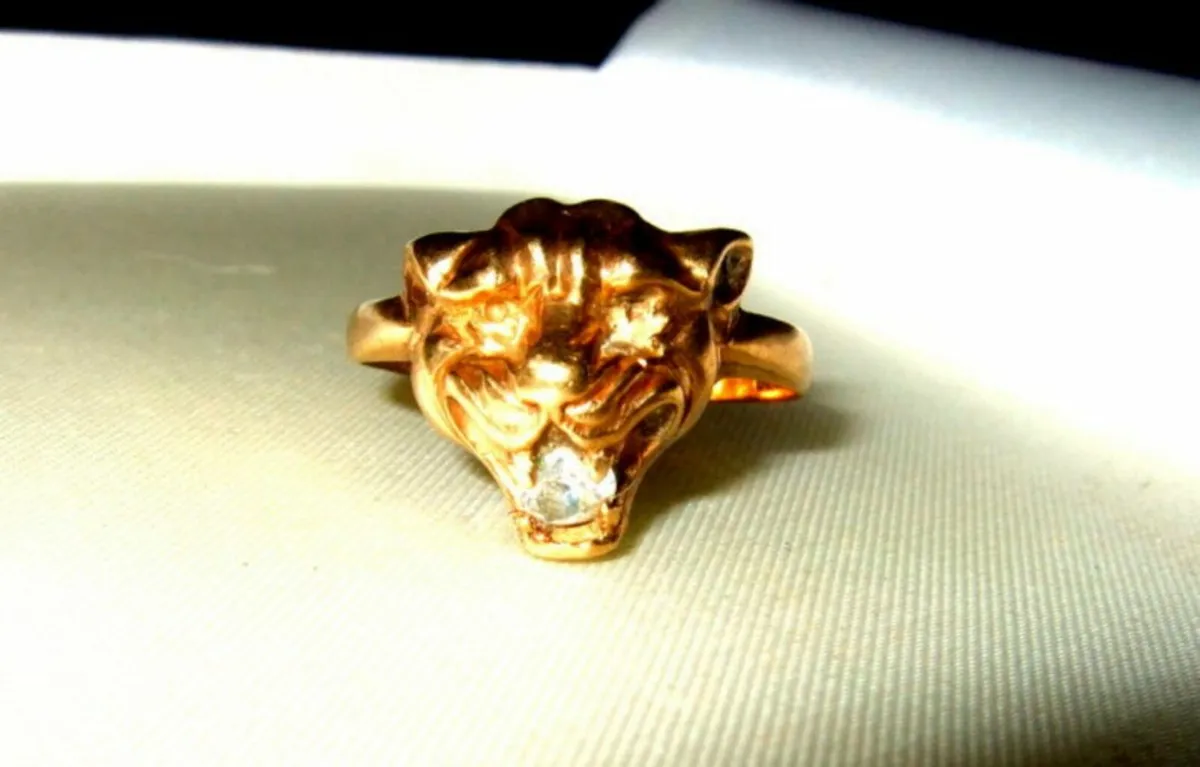 Vintage Hallmarked 9ct Gold Panther Ring - Image 4