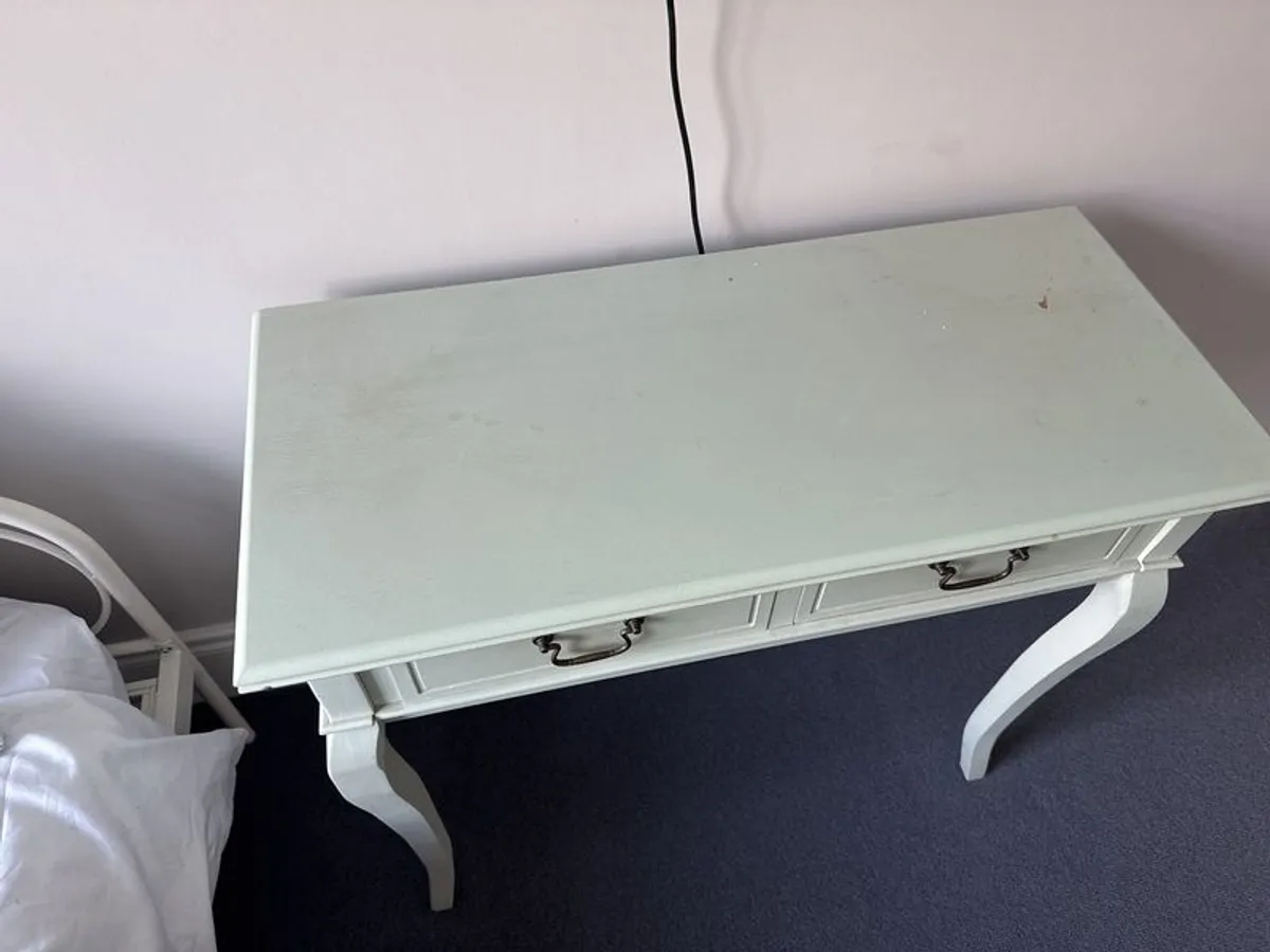 table - Image 2
