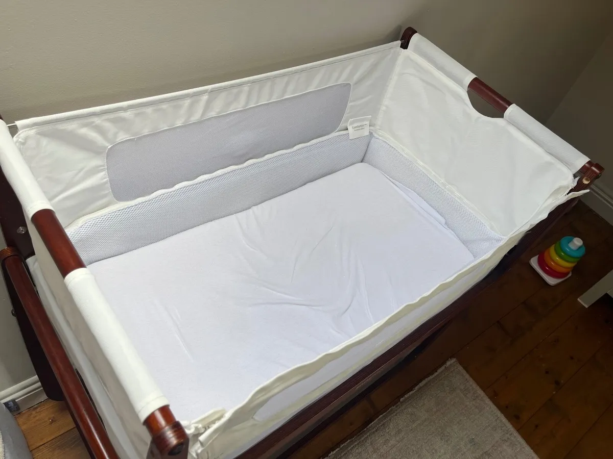 Snuzpod Bedside Crib - Image 3