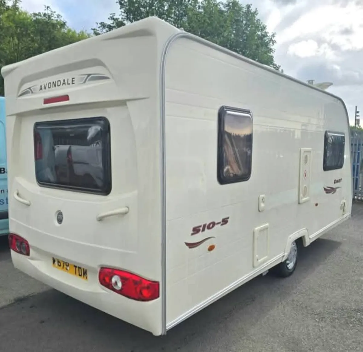 Avondale dart 5 berth caravan with full awning - Image 2