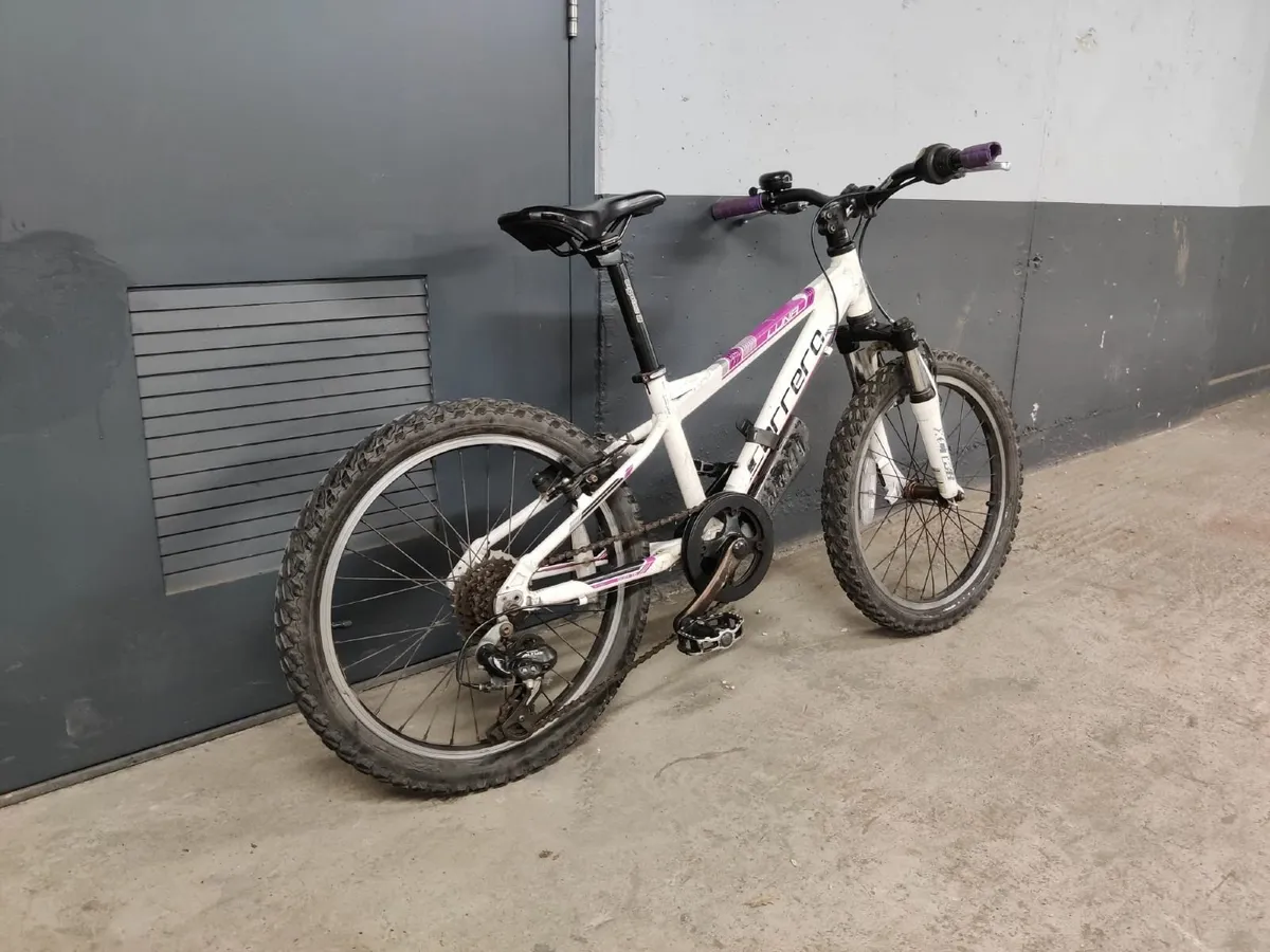 Kids bike 16 inch - Image 1