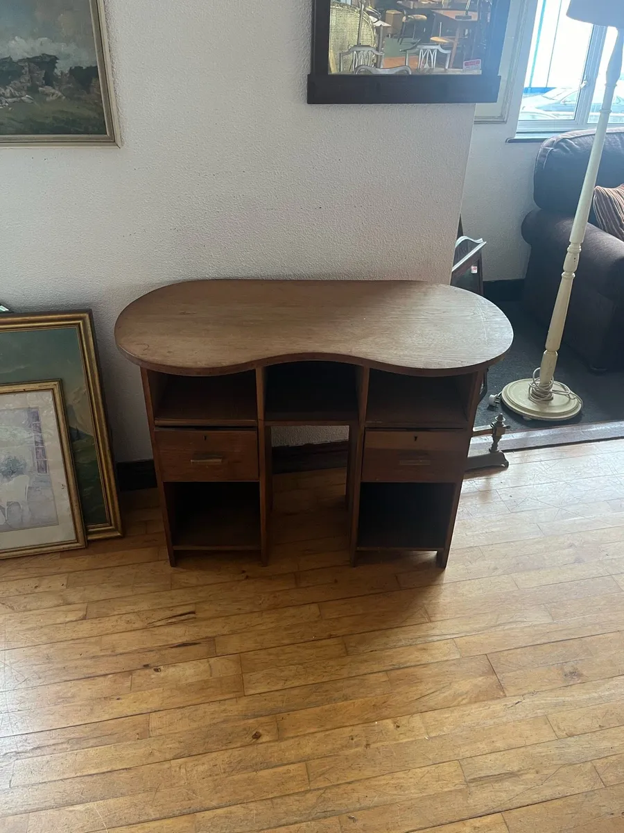 Small Curved Desk - Image 1