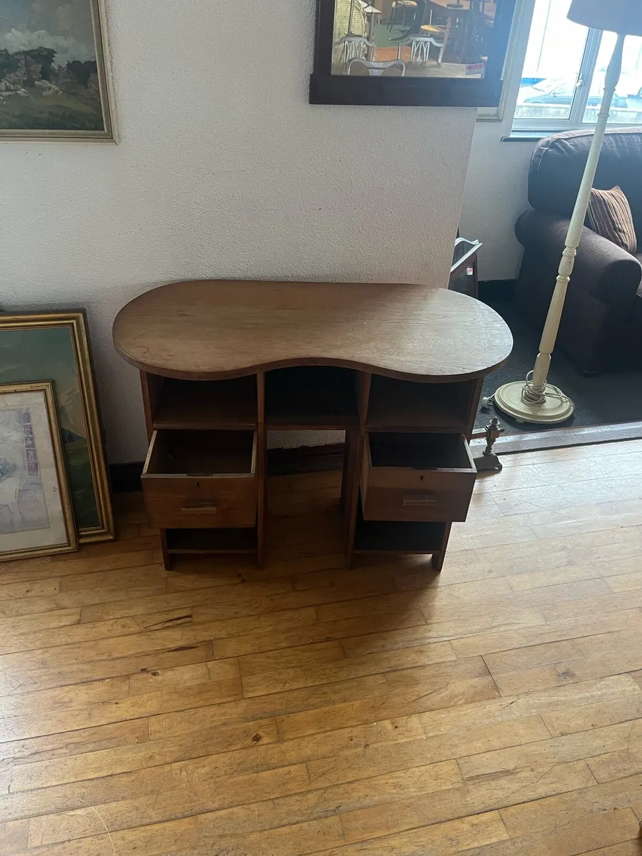 Small Curved Desk - Image 3