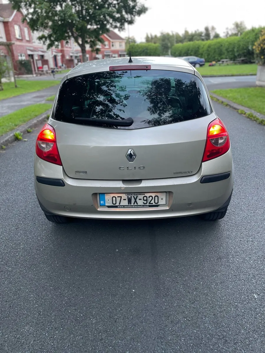 Renault Clio - Image 2