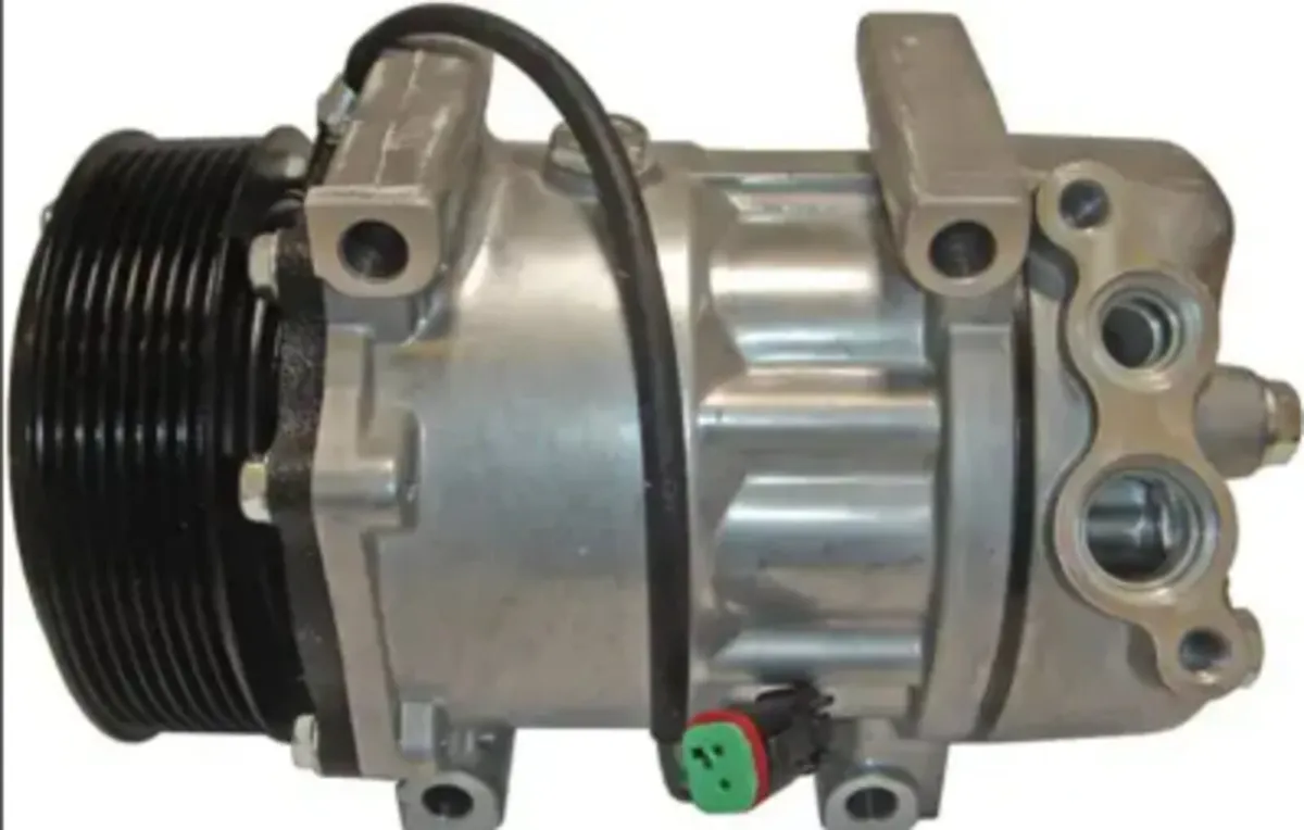 SCANIA A/C COMPRESSOR (MAHLE)